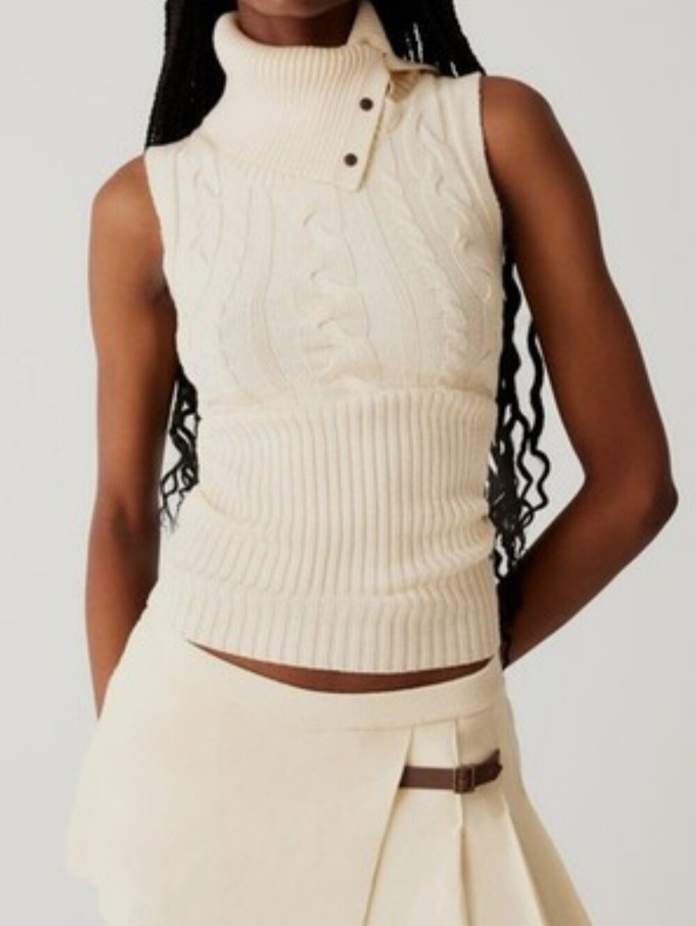 Frankie's Bikinis Cream Cable-Knit Sleeveless Turtleneck Vest